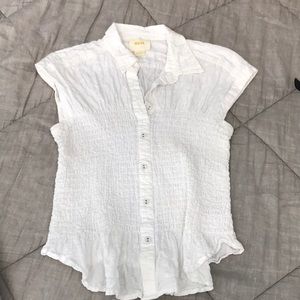 Maeve women’s sleeveless cream button down